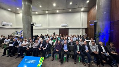 A elei&ccedil;&atilde;o ocorreu durante assembleia geral que reuniu cerca de duas centenas de dirigentes. (Credito: Marcos Bedin/MB Comunica&ccedil;&atilde;o Empresarial/Organizacional).