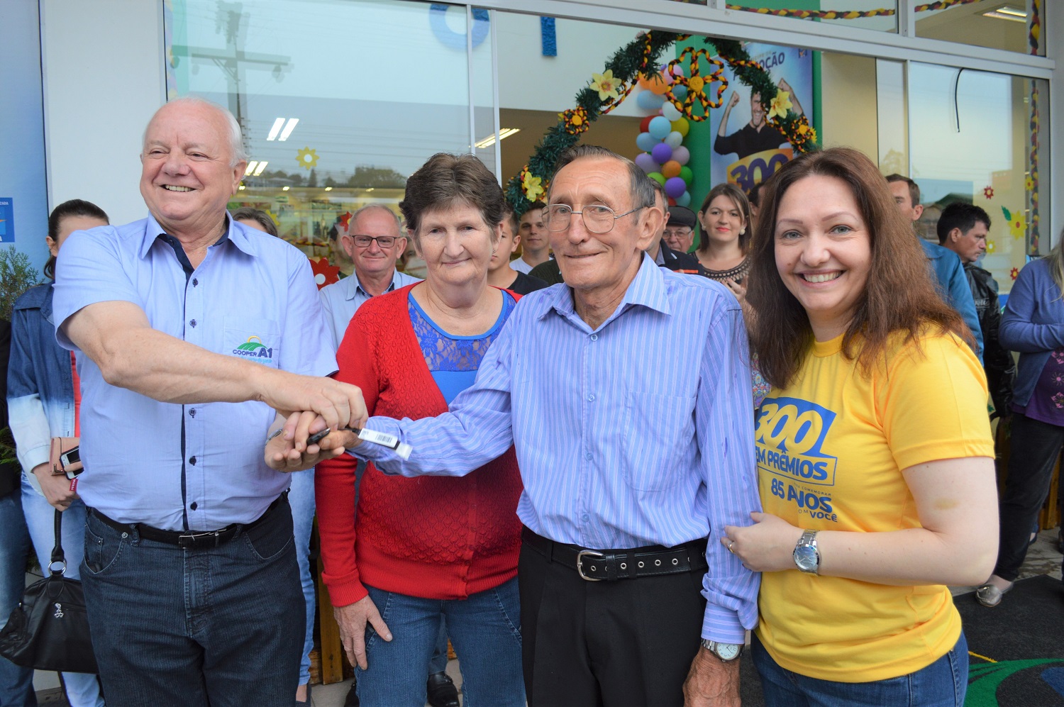 PROMOÇÃO 300 MIL EM PRÊMIOS: COOPER A1 ENTREGOU PRIMEIRO CARRO 0 KM