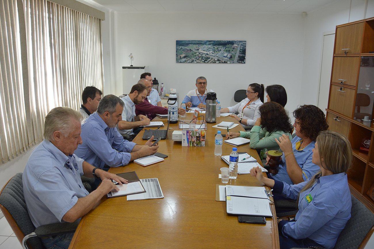 Mil famílias de produtores rurais iniciam projeto Encadeamento Produtivo em 2018