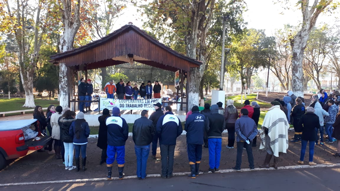 ATITUDES QUE MOVEM O MUNDO: veja as ações das unidades da Cooper A1 para o Dia C