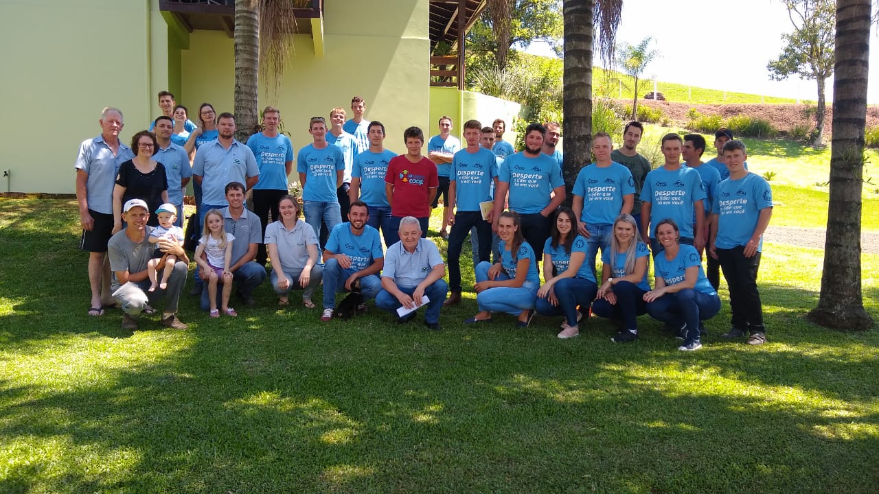 NUCLEADOS DO JOVEM A1 VISITARAM PROPRIEDADES DA COOPER AURIVERDE