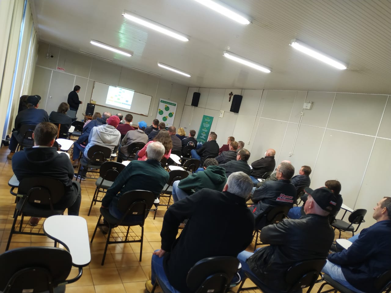 COMITÊS DE LIDERANÇA A1: Representantes dos cooperados participam de rodada de reuniões e treinamentos